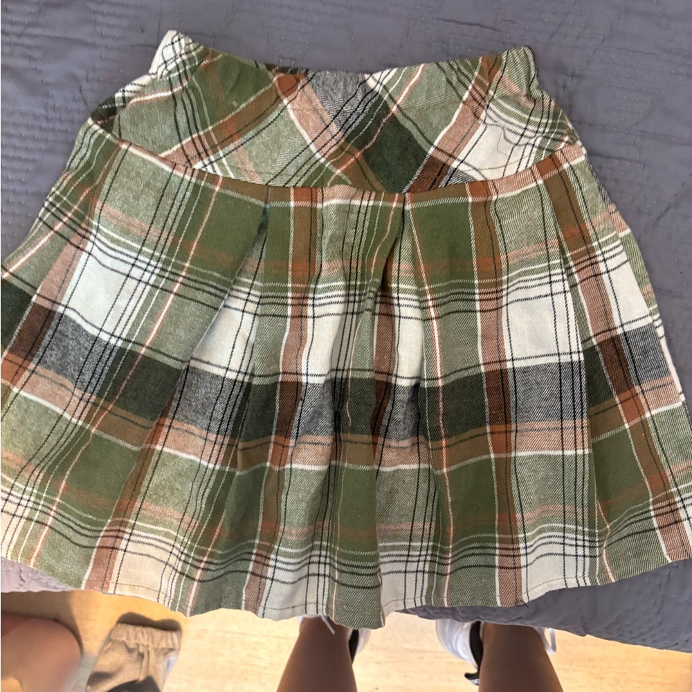 SHEIN Kids Plaid Skirt in Green and Brown